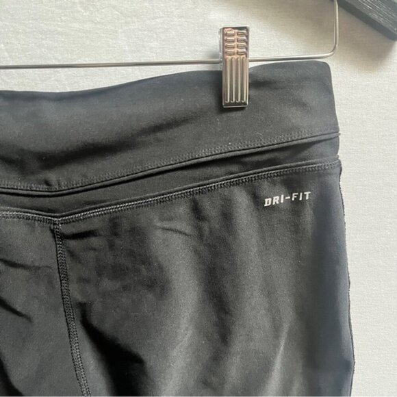 Nike Dri Fit cropped workout pants Sz M - Picture 5 of 12